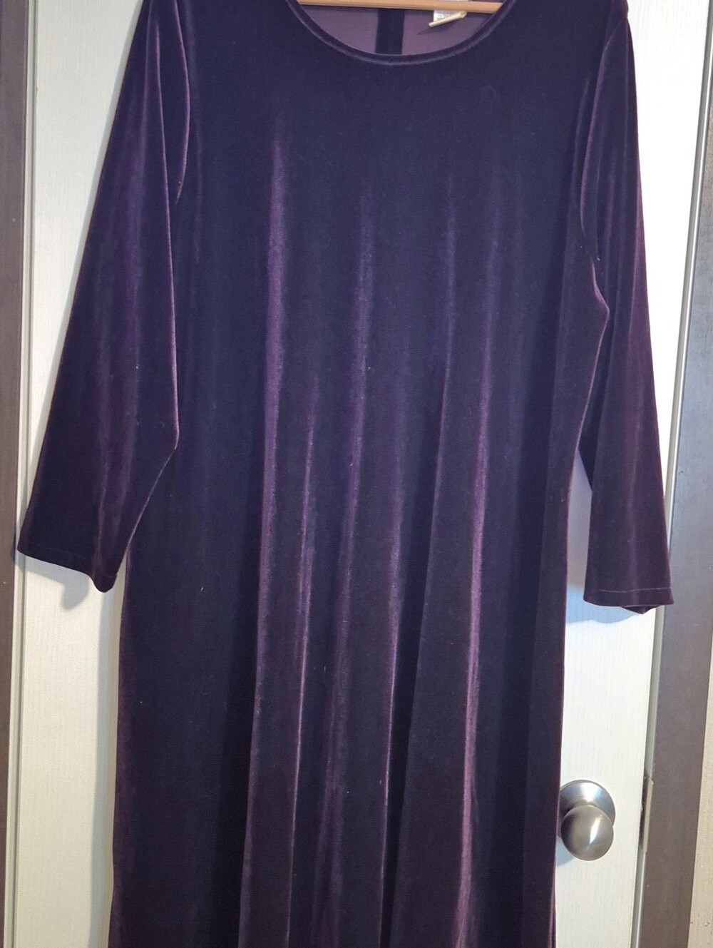 Women’s Velvet Long Sleeve Dress in Deep Plum
